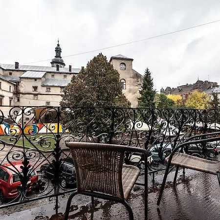 Romantic - With Balcony *