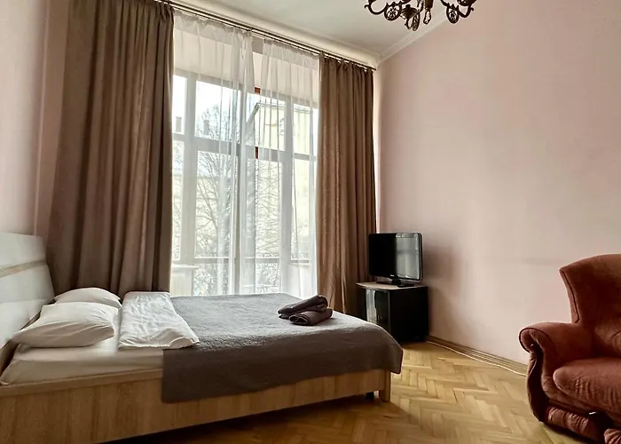 Daire Romantic - With Balcony Lviv